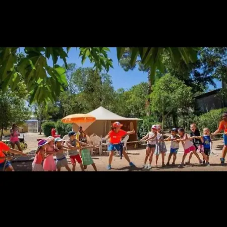 Camping 3 Climatise אתר קמפינג *